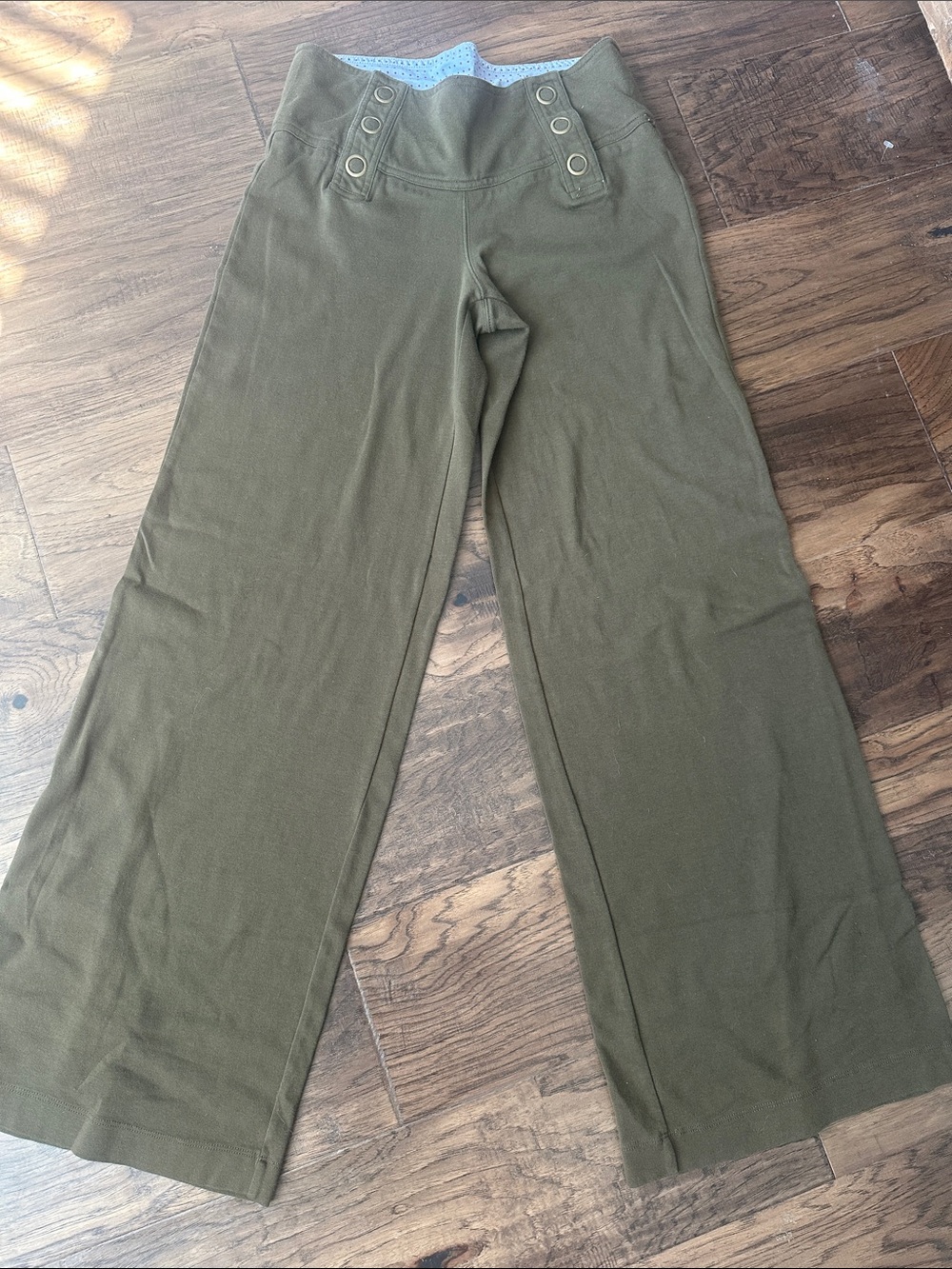 Wide Leg Women’s Pants in Olive Green